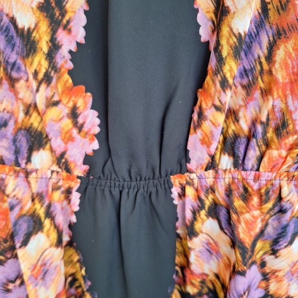 Paperdoll Dress SzM Lined Floral Pink/Black Cutouts Elastic Waist Short Polyeste - Picture 7 of 10